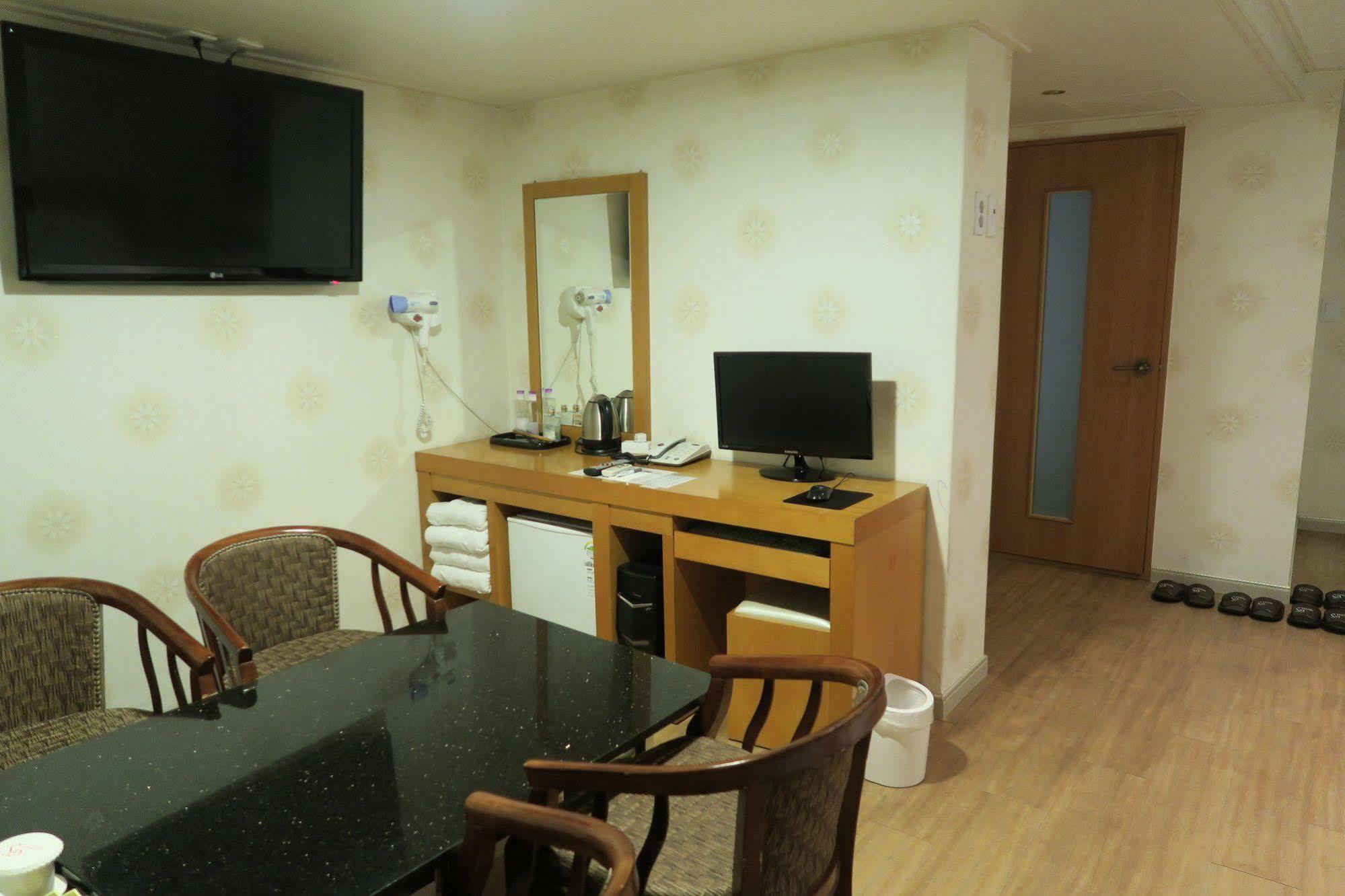Gs Hotel Jongno Seoul Exterior photo